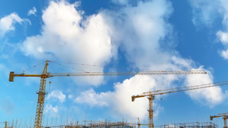 建筑大清包每平米价格解析：影响因素与决策要点